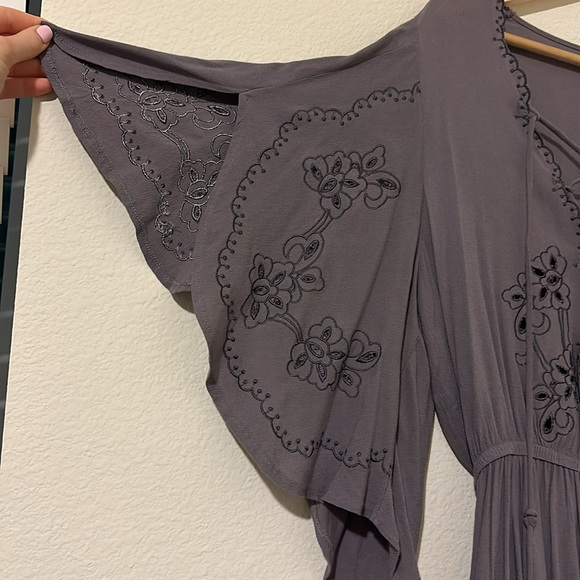 Dress - Picture 2 of 5